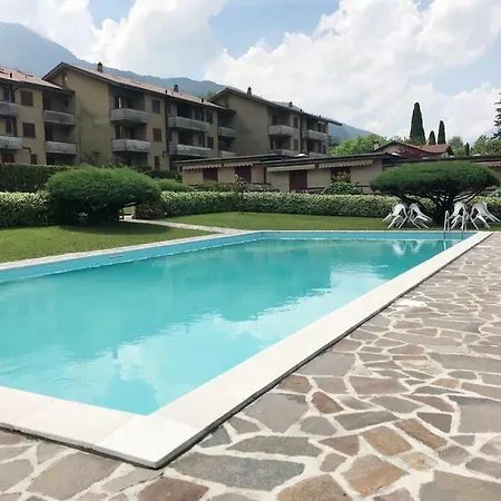 Διαμέρισμα The Park On The Lake With Pool