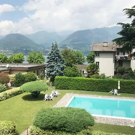 The Park On The Lake With Pool Διαμέρισμα