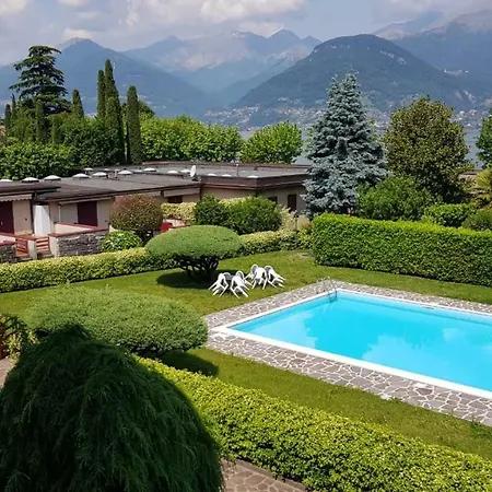 The Park On The Lake With Pool Colico